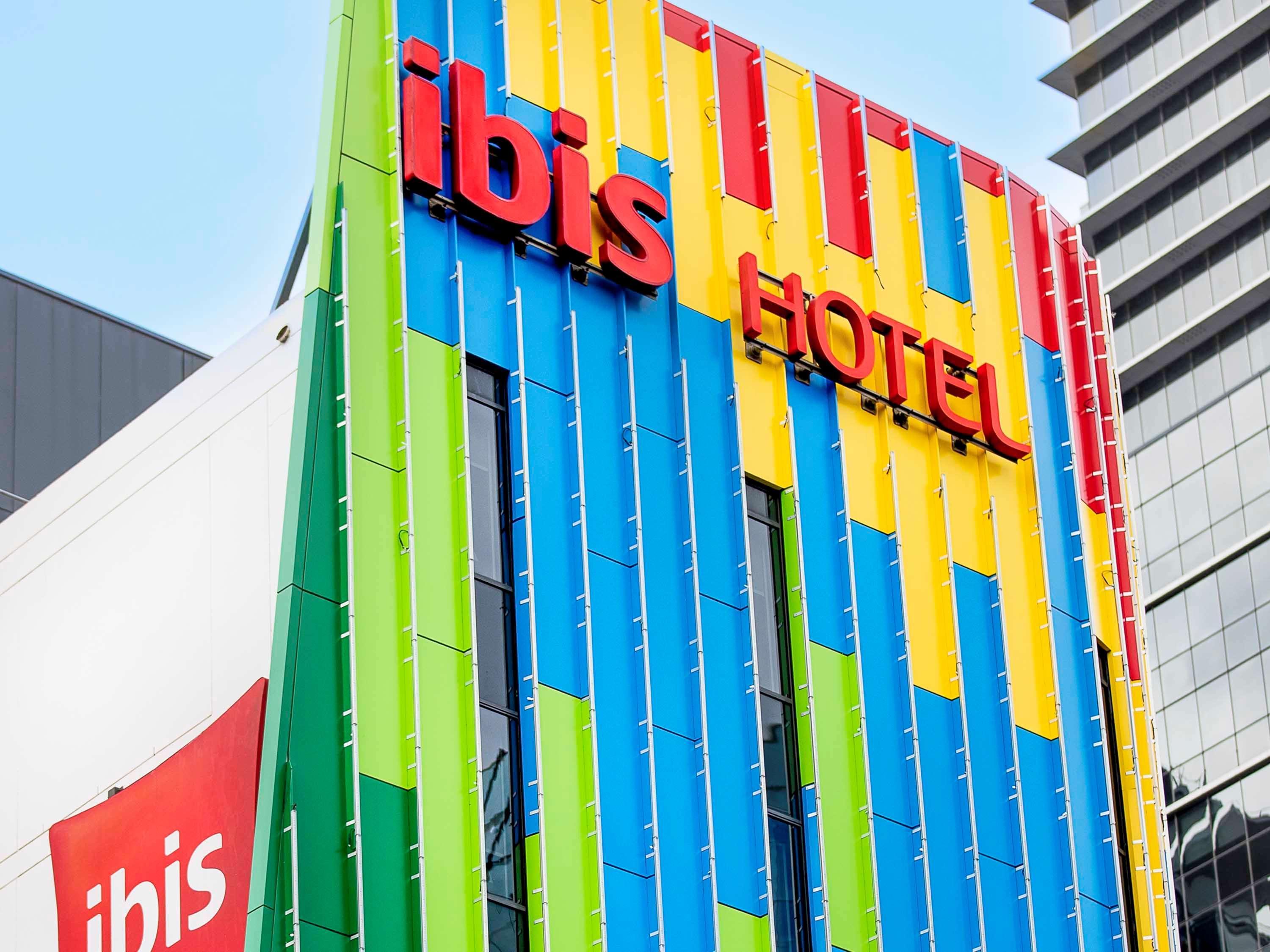 Отель Ibis Sydney Barangaroo Экстерьер фото