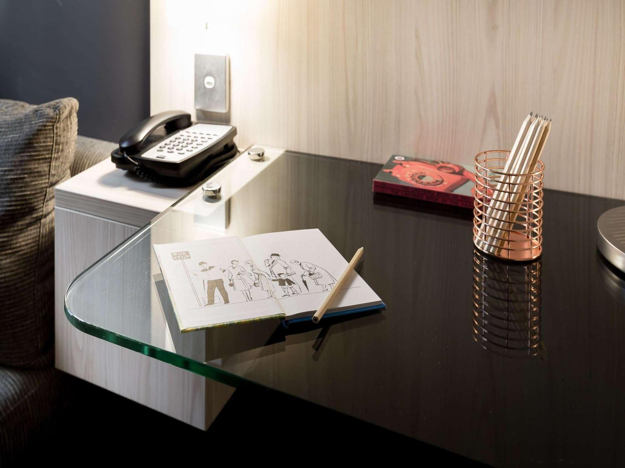 Отель Ibis Sydney Barangaroo Экстерьер фото