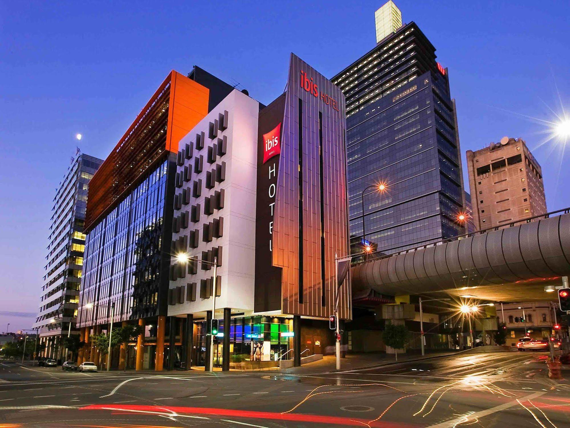 Отель Ibis Sydney Barangaroo Экстерьер фото