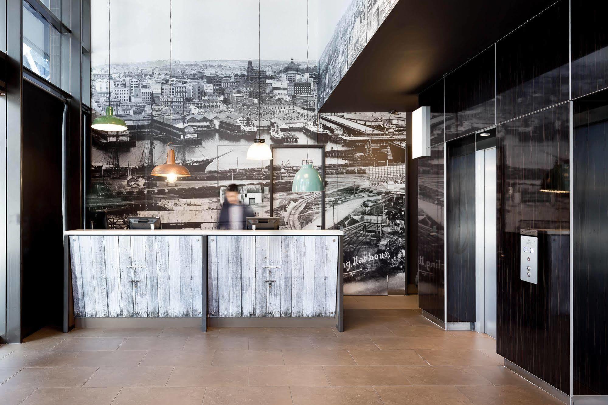 Отель Ibis Sydney Barangaroo Экстерьер фото